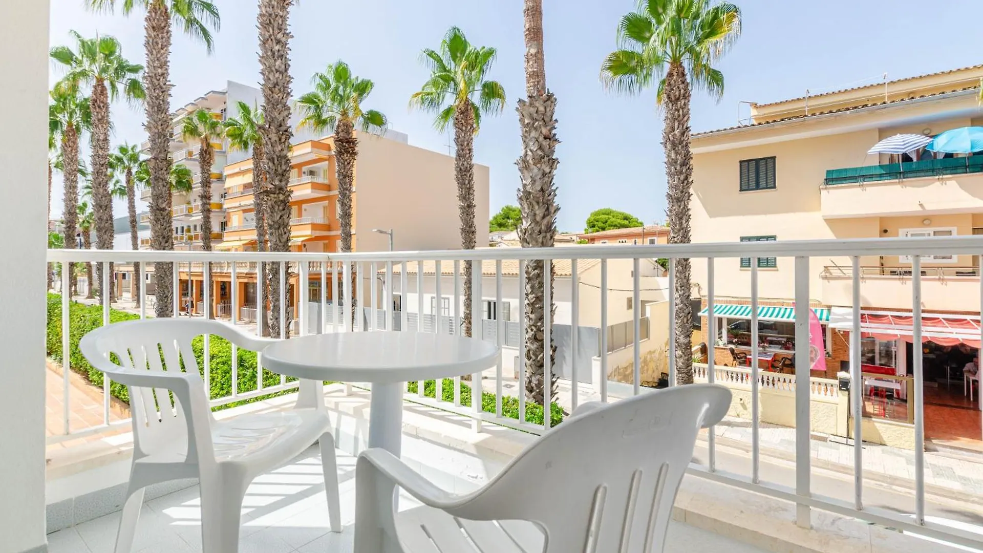 Mar Brava Apartments Can Picafort  Spain