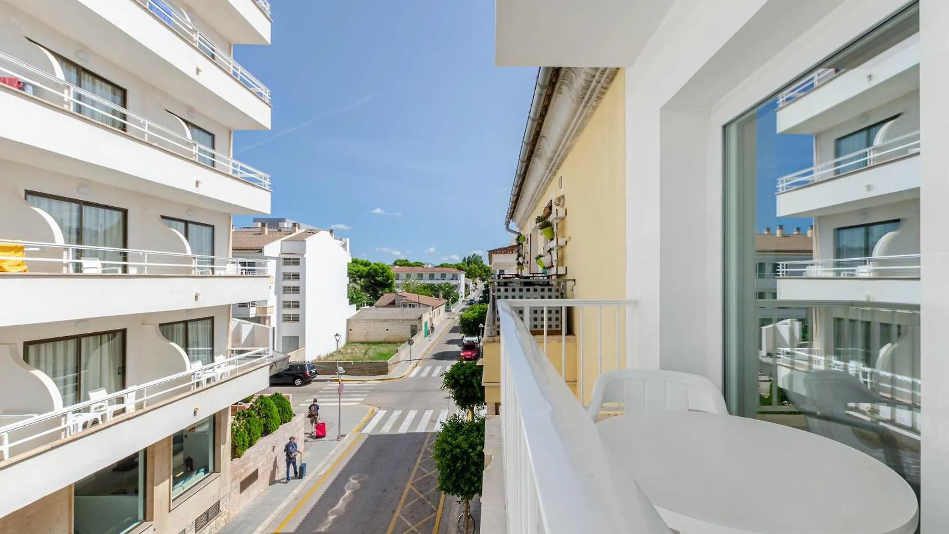 Mar Brava Apartments Can Picafort  Spain