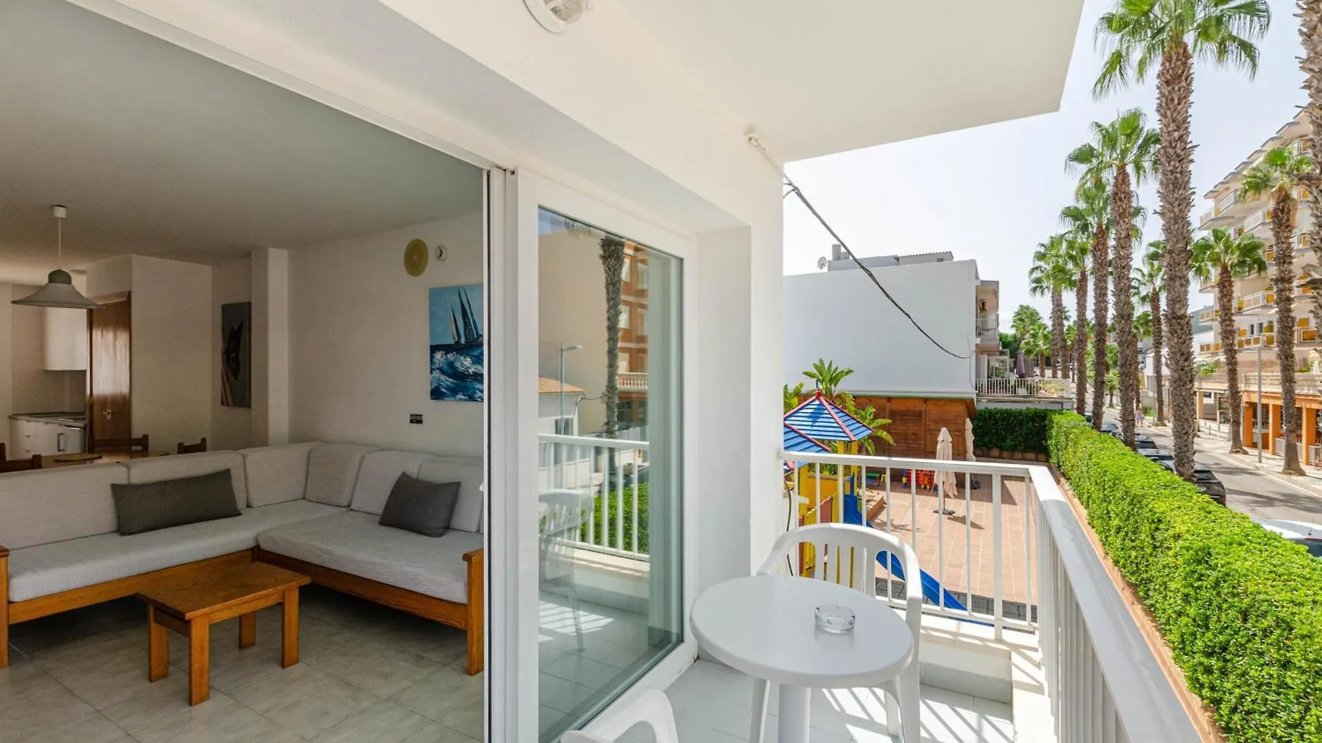 Mar Brava Apartments Can Picafort  Spain
